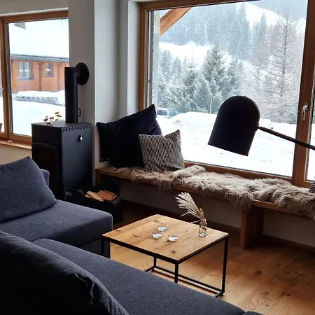 Gargellen Lodge アパート