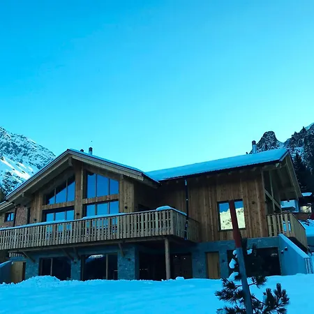 Gargellen Lodge Apartamento *